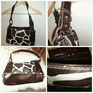 Animal printed Nine & Co. EUC purse